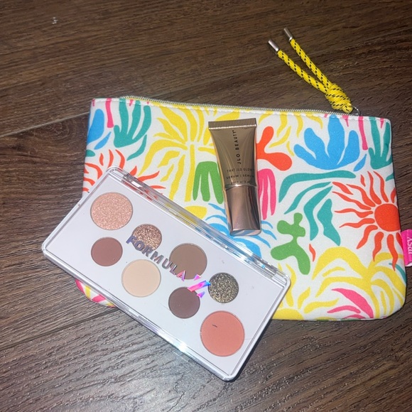 Ipsy June 2024 Kit | Makeup & Beauty | Jlo Serum & | Unisex - Picture 1 of 3